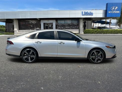 Used 2024 Honda Accord Sport image 9