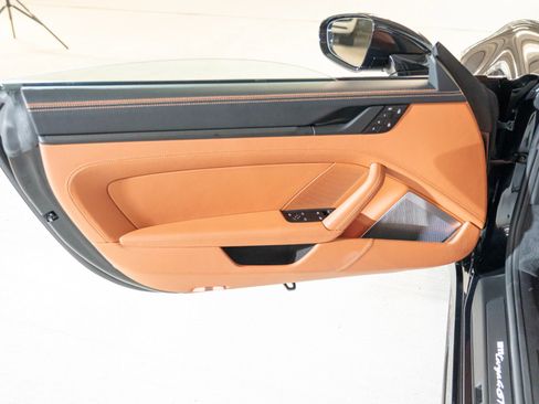 Certified 2026 Porsche 911 Targa 4 GTS AWD/4WD image 16