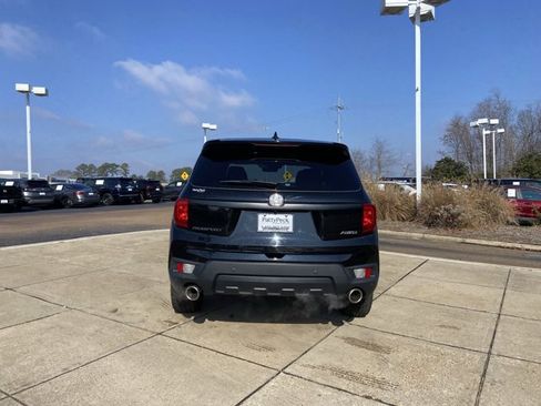 Used 2023 Honda Passport EX-L image 9