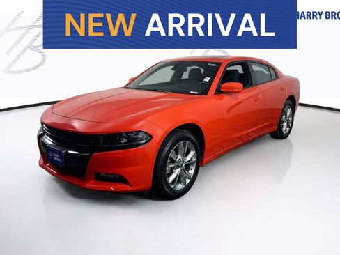 Used 2022 Dodge Charger SXT w/ Driver Convenience Group AWD/4WD image 1