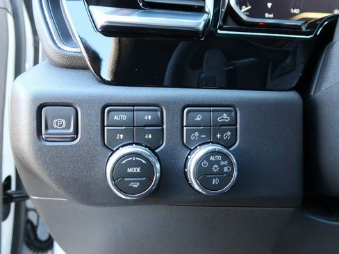 New 2026 GMC Sierra 1500 SLT w/ SLT Premium Plus Package image 12