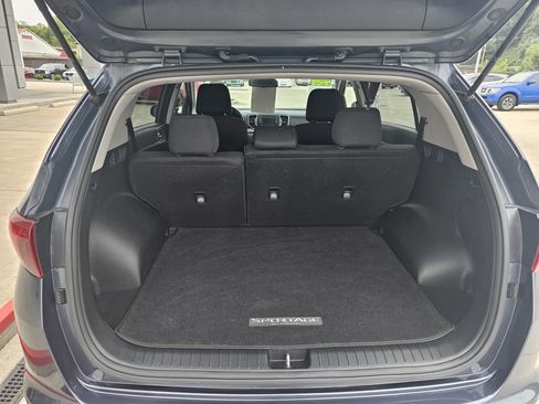 Used 2019 Kia Sportage LX image 7