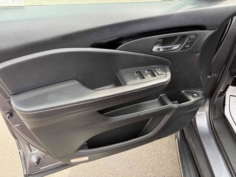 Used 2020 Honda Ridgeline RTL-E image 18