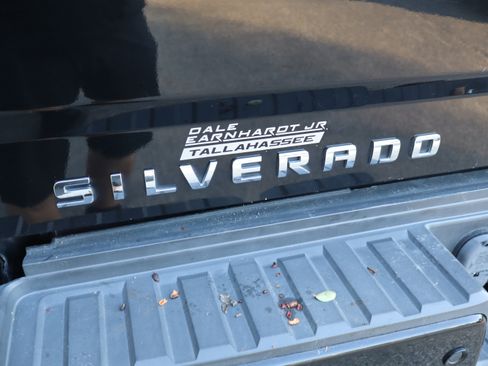 Used 2018 Chevrolet Silverado 2500 High Country w/ Duramax Plus Package AWD/4WD image 50