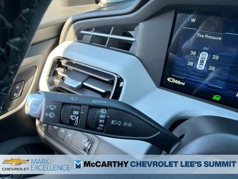New 2027 Chevrolet Bolt LT w/ Comfort Package FWD image 11