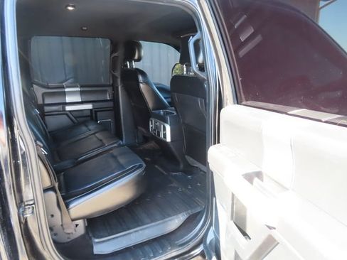 Used 2017 Ford F150 Lariat w/ Equipment Group 502A Luxury AWD/4WD image 29