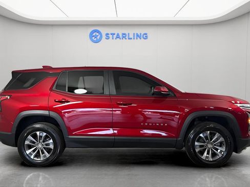 Certified 2026 Chevrolet Equinox LT FWD image 11