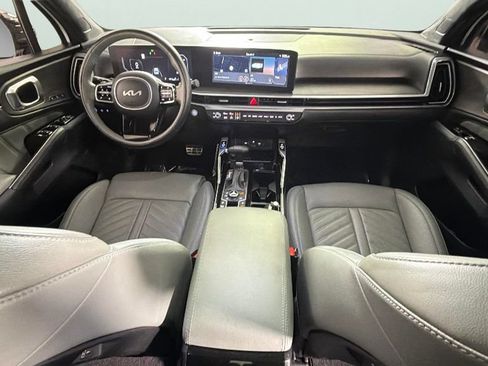 Used 2024 Kia Sorento SX Prestige w/ Sage Leather Package AWD/4WD image 34