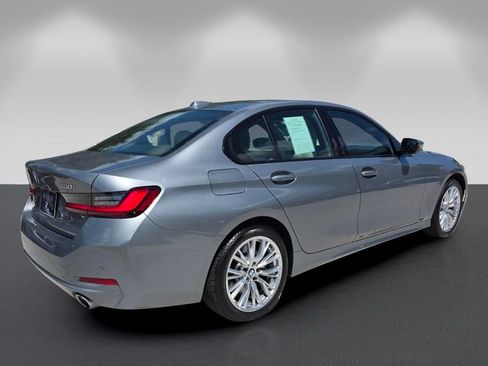 Certified 2023 BMW 330i xDrive Sedan w/ Convenience Package AWD/4WD image 4