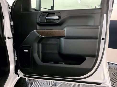 Used 2020 GMC Sierra 2500 Denali w/ Denali Ultimate Package image 24