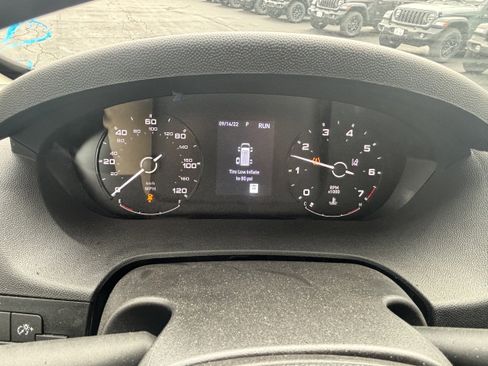 Used 2025 RAM ProMaster 2500 w/ Safety Group image 17