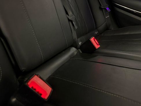 Used 2018 Mercedes-Benz S 560 4MATIC Sedan w/ AMG Line Exterior image 19