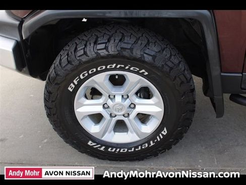 Used 2007 Toyota FJ Cruiser 4WD image 11