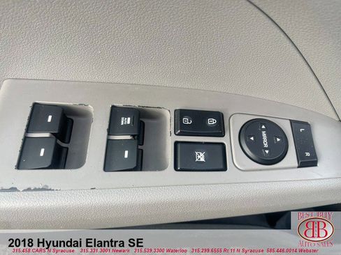 Used 2018 Hyundai Elantra SE w/ Cargo Package image 11