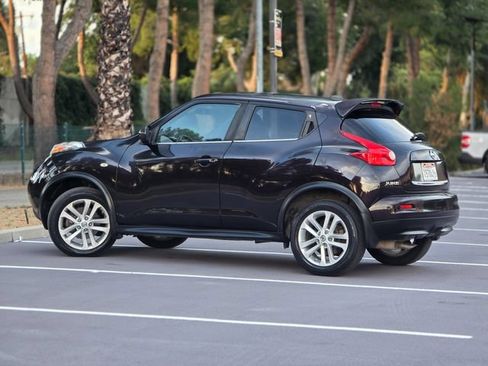 Used 2014 Nissan Juke SV FWD image 13