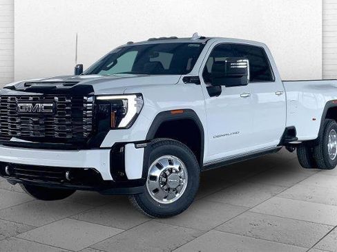New 2026 GMC Sierra 3500 Denali Ultimate AWD/4WD image 9