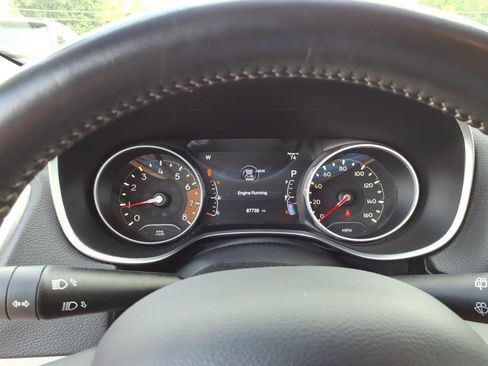 Used 2018 Jeep Compass Latitude w/ Popular Equipment Group AWD/4WD image 8
