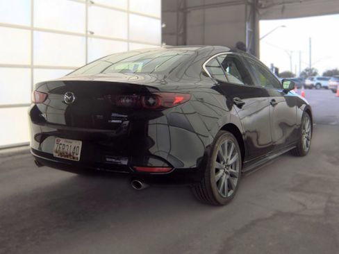 Used 2024 MAZDA MAZDA3 s FWD image 5