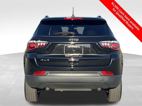 New 2026 Jeep Compass Latitude image 24