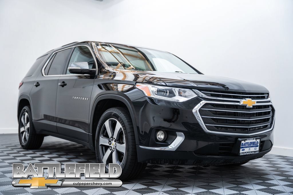 Used 2018 Chevrolet Traverse LT AWD/4WD image 1