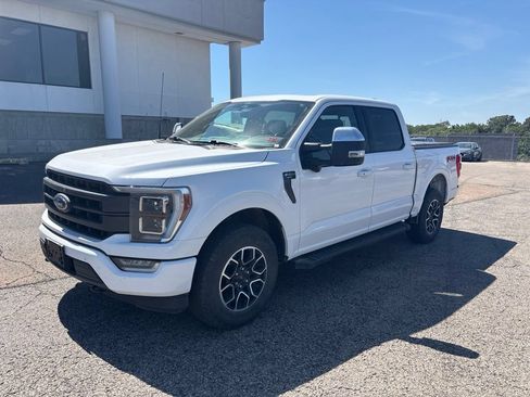 Used 2021 Ford F150 Lariat w/ Equipment Group 502A High AWD/4WD image 3
