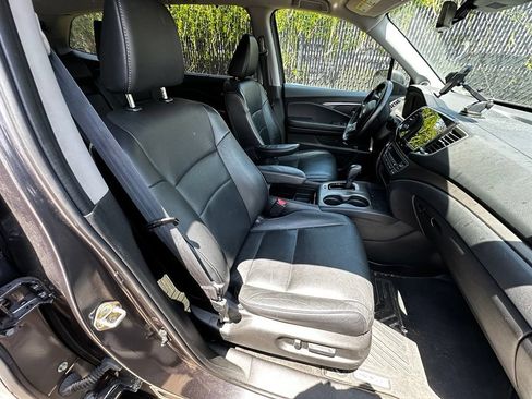 Used 2019 Honda Pilot EX-L image 17