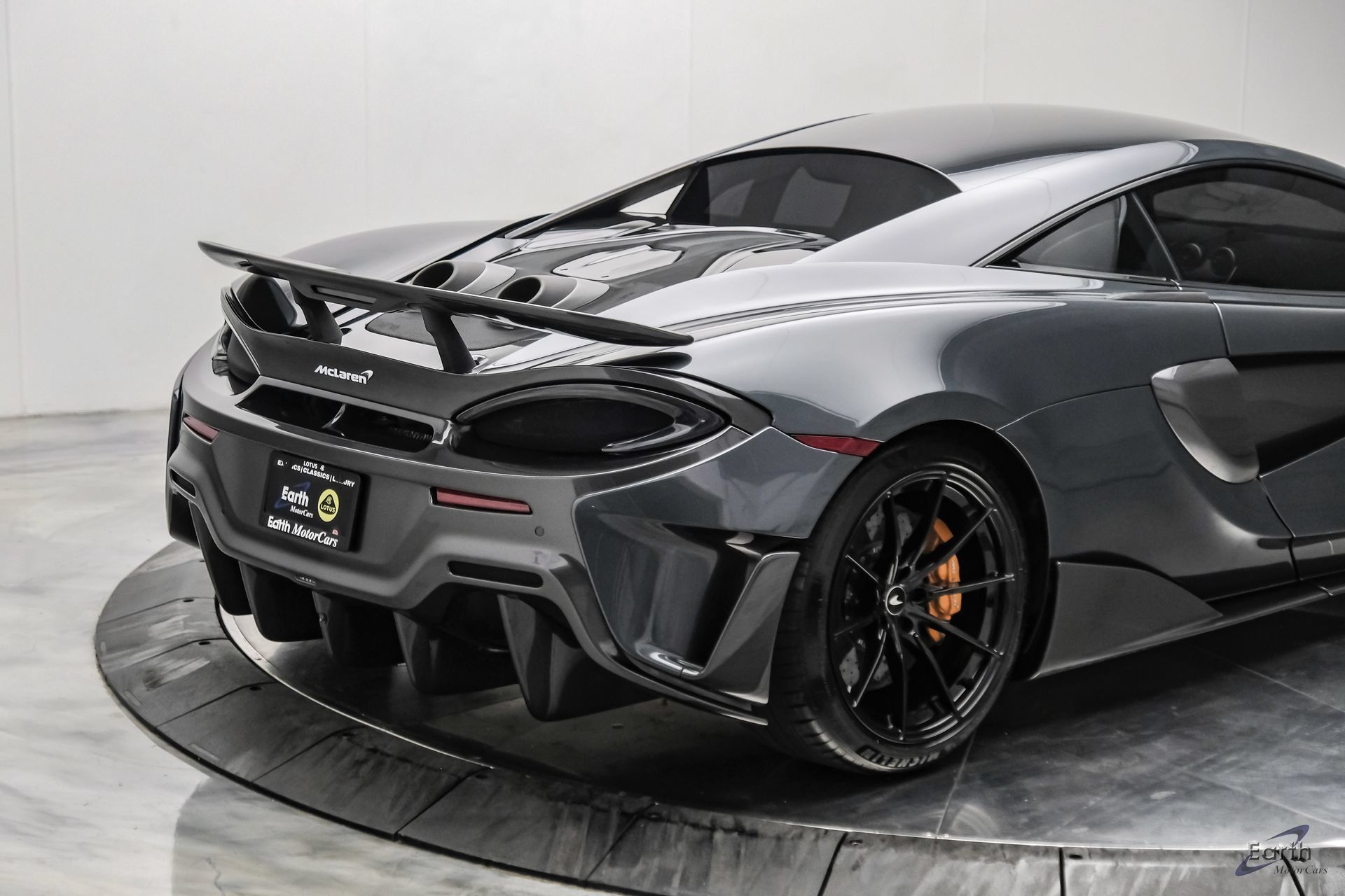Used 2019 McLaren 600LT RWD image 25