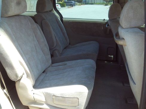 Used 2003 MAZDA MPV LX FWD image 10