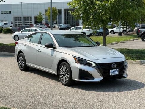 New 2026 Nissan Altima 2.5 SV AWD/4WD image 4