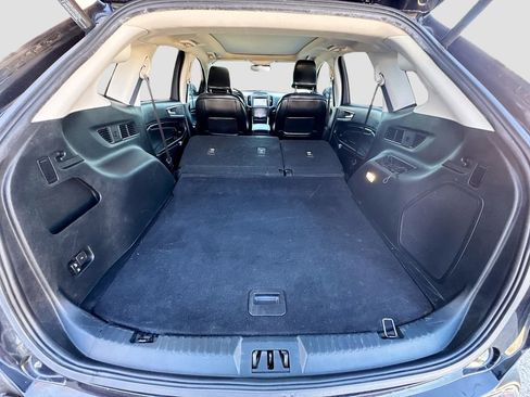 Used 2020 Ford Edge Titanium w/ Equipment Group 301A image 39