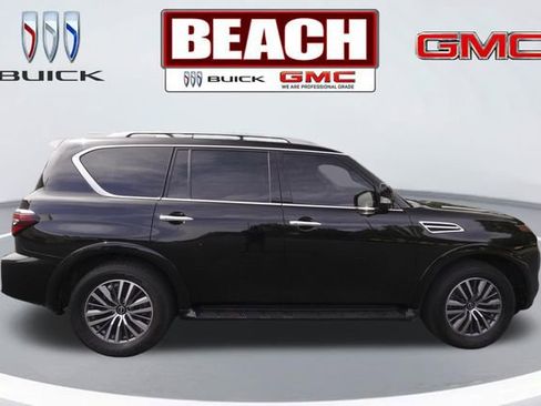 Used 2023 Nissan Armada SL w/ Captain's Chairs Package RWD image 2