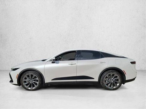 Used 2023 Toyota Crown Limited w/ Advanced Technology Package image 8