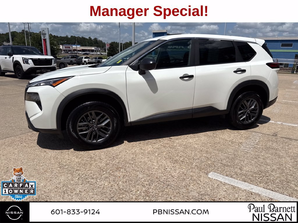Used 2025 Nissan Rogue S FWD image 2