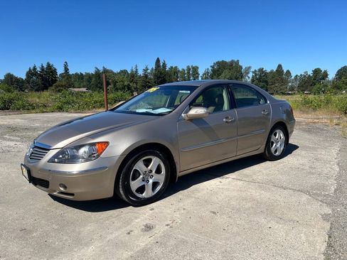 Used 2005 Acura RL AWD/4WD image 2