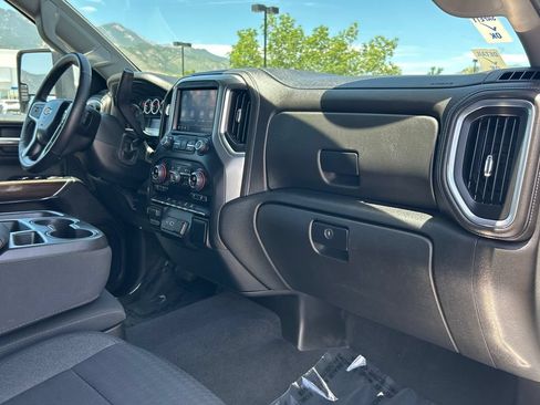 Used 2022 Chevrolet Silverado 2500 LT w/ Convenience Package AWD/4WD image 8