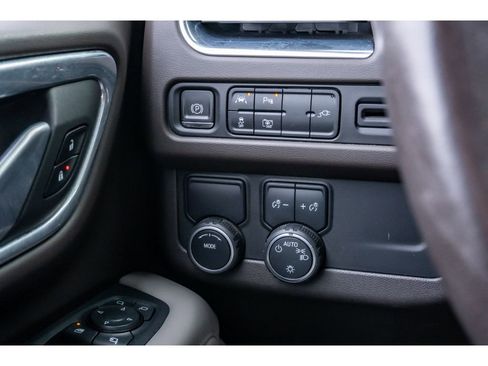 Used 2022 Chevrolet Tahoe LT w/ Luxury Package image 29