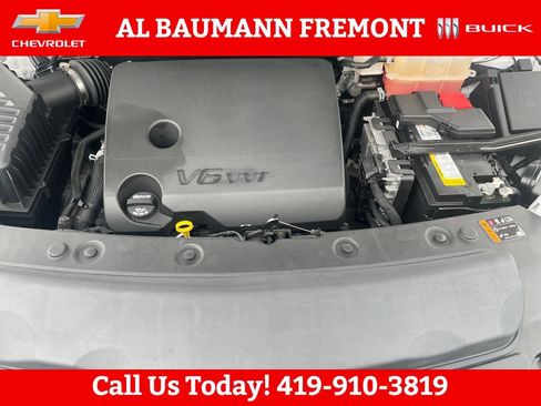 Used 2024 Buick Enclave Essence w/ Sport Touring Edition FWD image 22