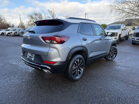 Used 2023 Chevrolet TrailBlazer ACTIV w/ Convenience Package image 11