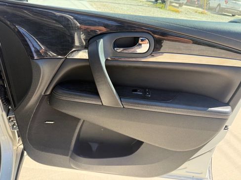 Used 2015 Buick Enclave Premium w/ Experience Buick Package image 32