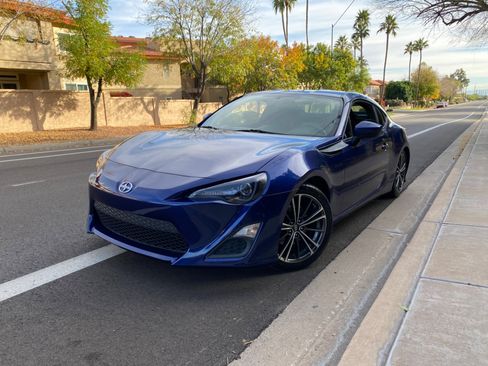 Used 2016 Scion FR-S image 15