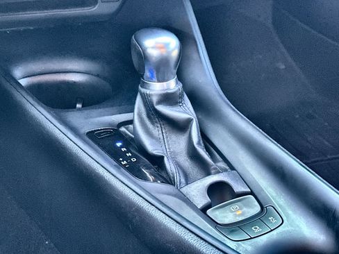 Used 2020 Toyota C-HR LE image 17