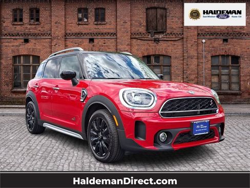 Used 2023 MINI Cooper Countryman S w/ Signature Upholstery Package AWD/4WD image 1