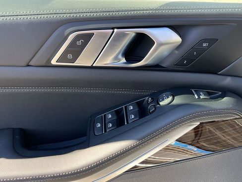 New 2026 BMW X5 xDrive40i w/ Premium Package image 13