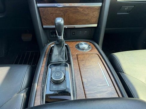 Used 2021 Nissan Armada SL w/ Captain's Chairs Package AWD/4WD image 18