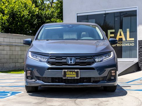 Used 2025 Honda Odyssey EX-L image 4