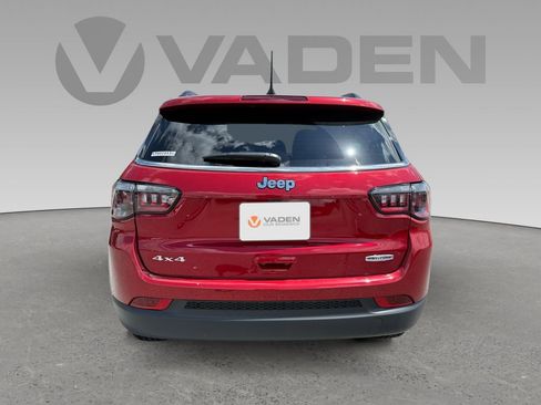 New 2025 Jeep Compass Latitude image 21