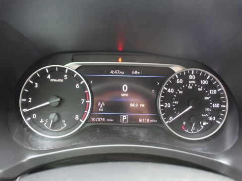 Used 2022 Nissan Sentra SV FWD image 14