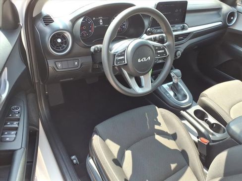 Used 2024 Kia Forte LXS FWD image 15