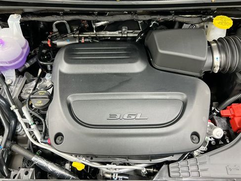 New 2027 Chrysler Pacifica Select AWD/4WD image 26