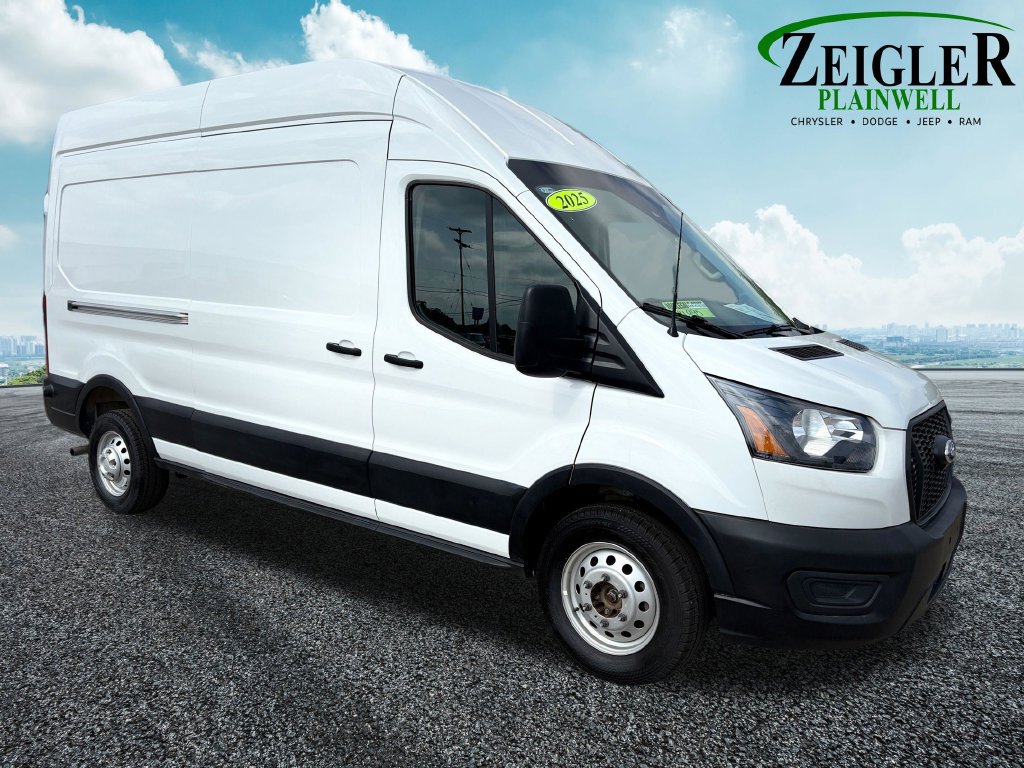 Used 2025 Ford Transit 250 148 High Roof AWD image 7